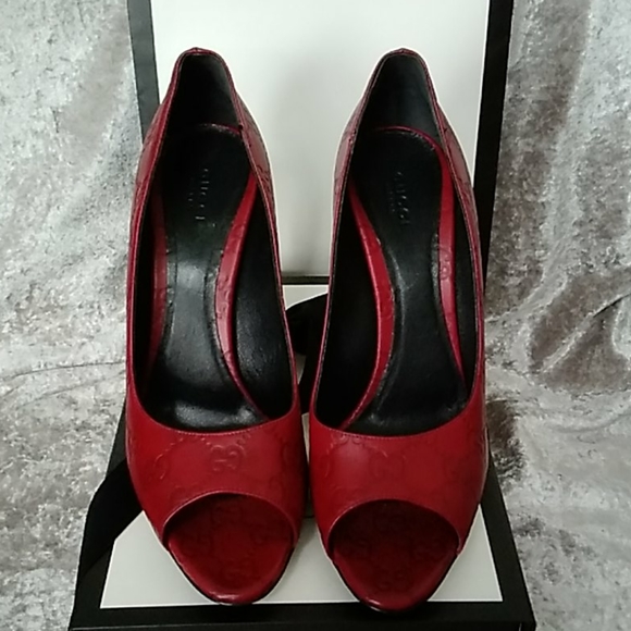 Gucci Heels - Picture 6 of 7